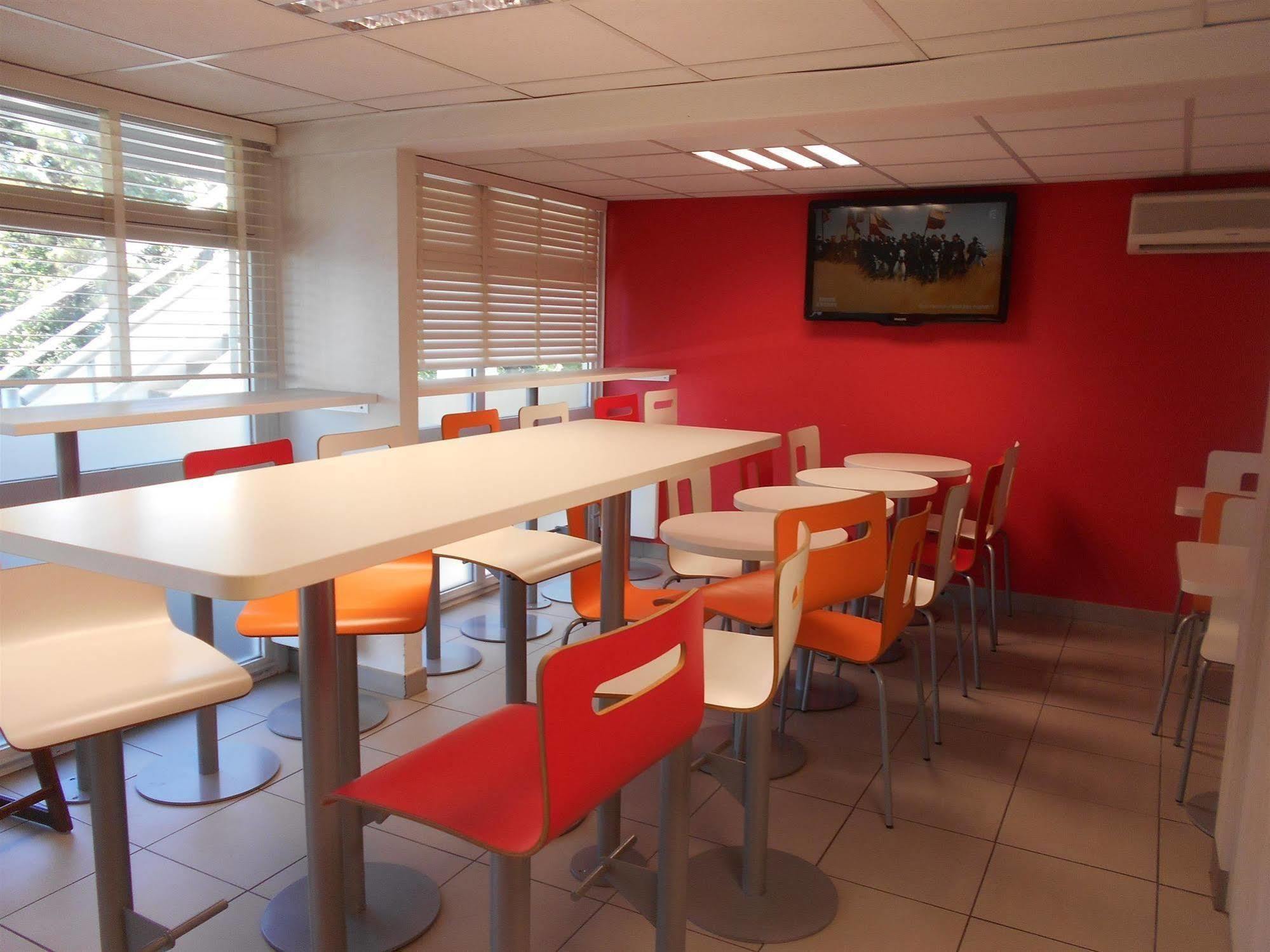 Premiere Classe Lyon Ouest - Tassin Exterior foto